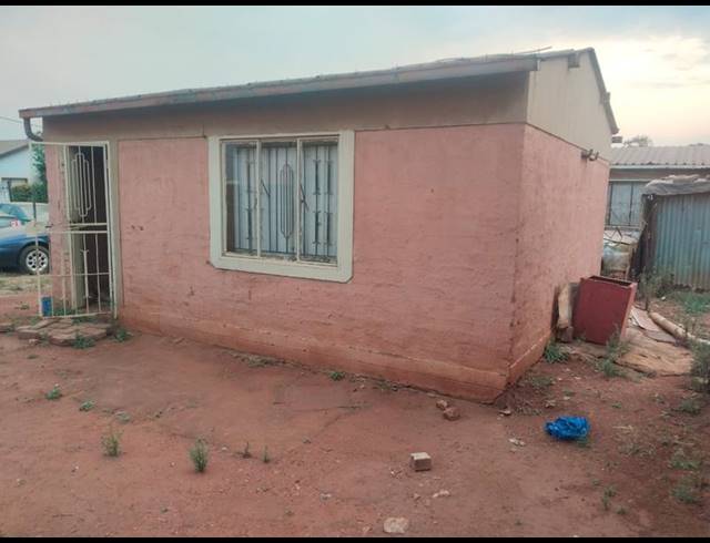 2 BEDROOM HOUSE FOR SALE IN MAPLETON